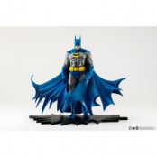Dc Heroes - Batman Classic Version" - Statue 1/8 27Cm"