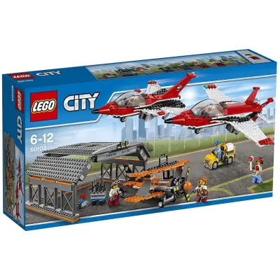 LEGO City Flygplats  flyguppvisning 60103