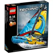 LEGO Technic Racing Yacht 2In1