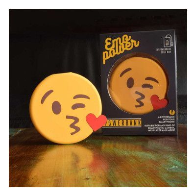 Emoji Powerbank Blow Kiss