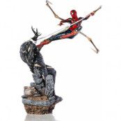 Avengers: Endgame - Iron Spider vs Outrider BDS Art Scale