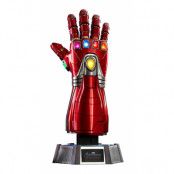Avengers Endgame Life-Size Masterpiece Replica 1/1 Nano Gauntlet 52cm